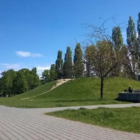 Moonstreet Apartment *