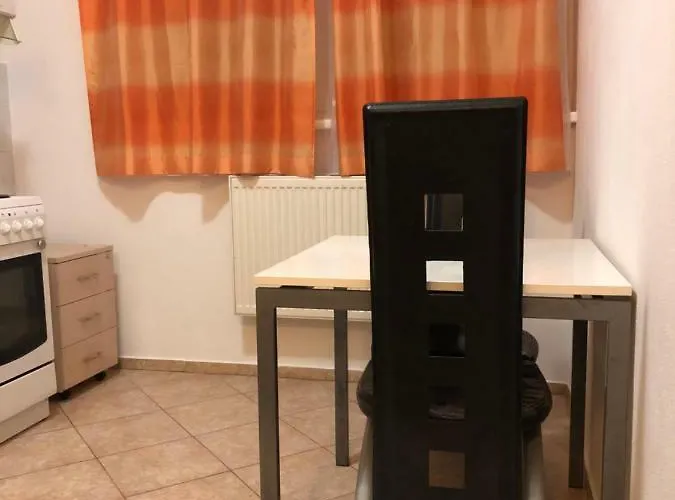 Moonstreet Apartment Pressburg